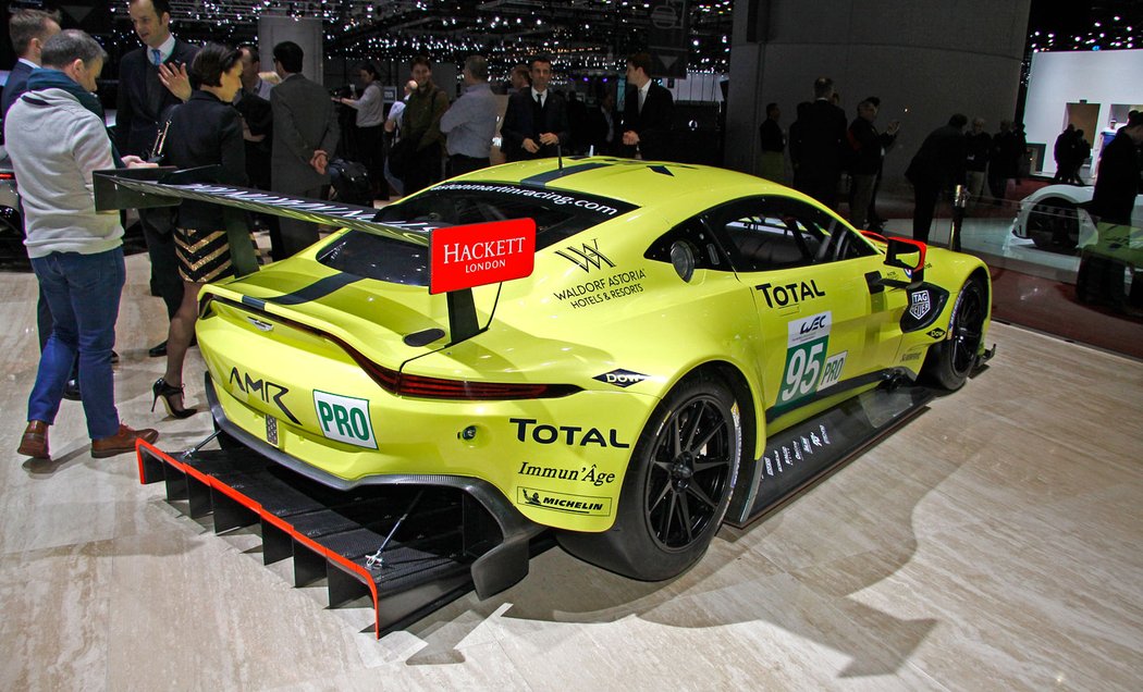 Aston Martin Valkyrie AMR Pro