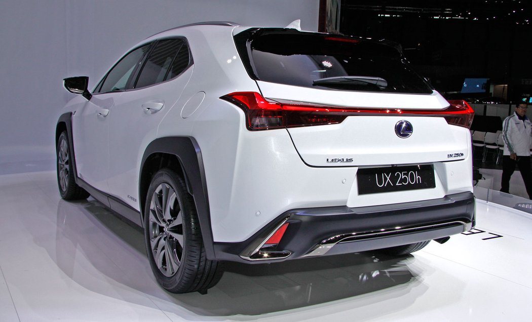 Lexus UX