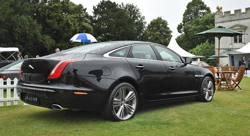 Jaguar XJ