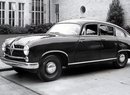 V roce 1952 následoval luxusnější a větší Borgward Hansa 2400 se splývající zádí.