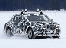 Nová limuzína pro ruského prezidenta už jezdí. Vypadá jako kříženec Bentley a Rollse