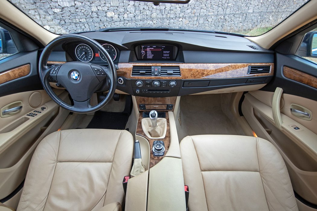 BMW 520d Touring E61