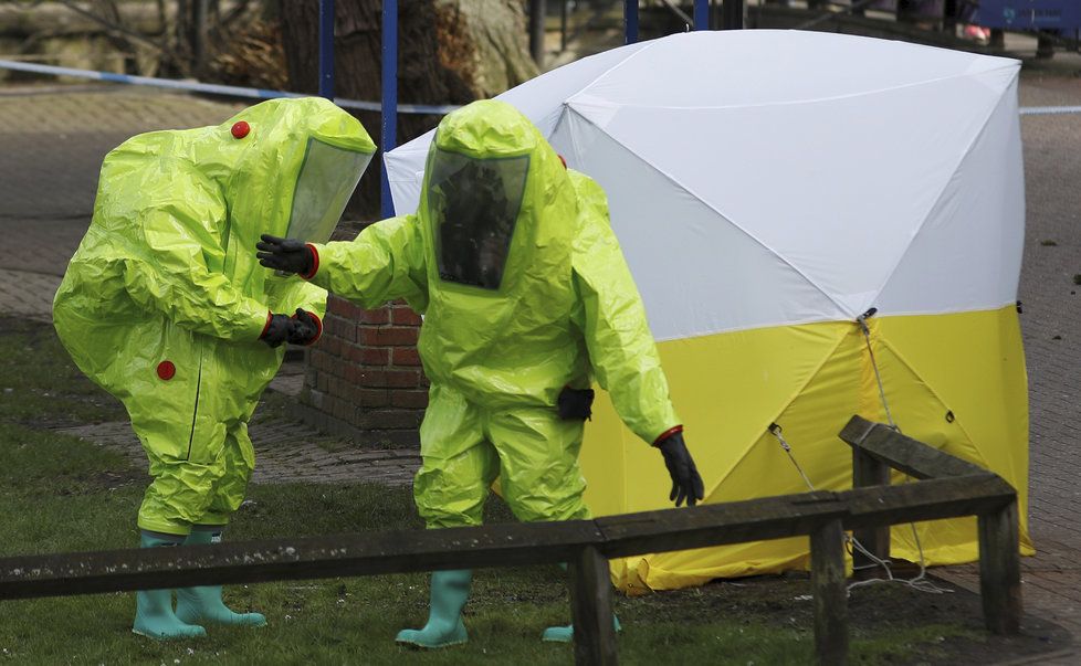 Novičokem byl v Británii otráven Sergej skripal s dcerou Julií