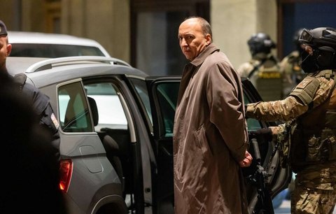 Tento týden v Ulici: Drsný zásah policejního komanda, Soňa jako kulečníková koule i nečekané plány dvojčat