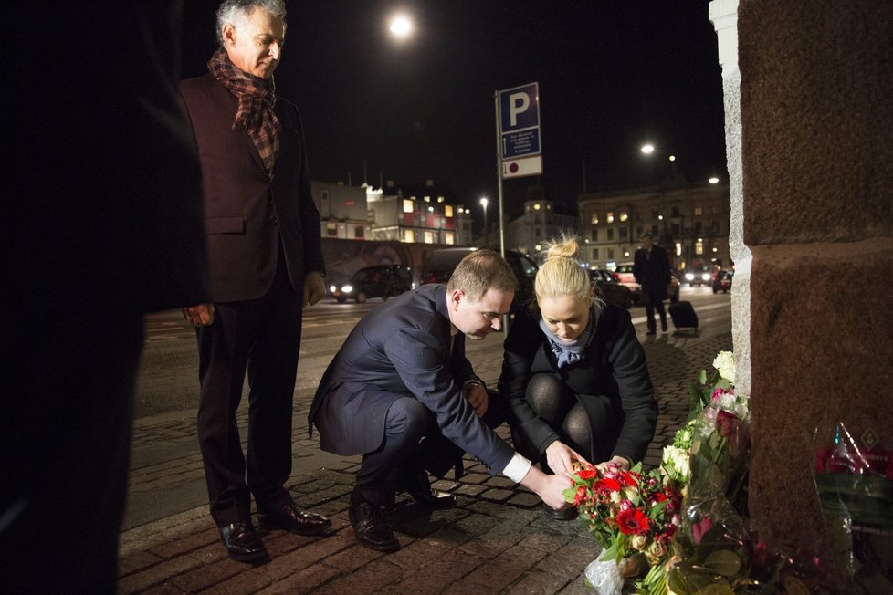 V Paříži se konala pieta za oběti útoku na redakci Charlie Hebdo.