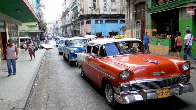 Novodobá ekonomická šlechta. Na Kubě k ní patří taxikáři.