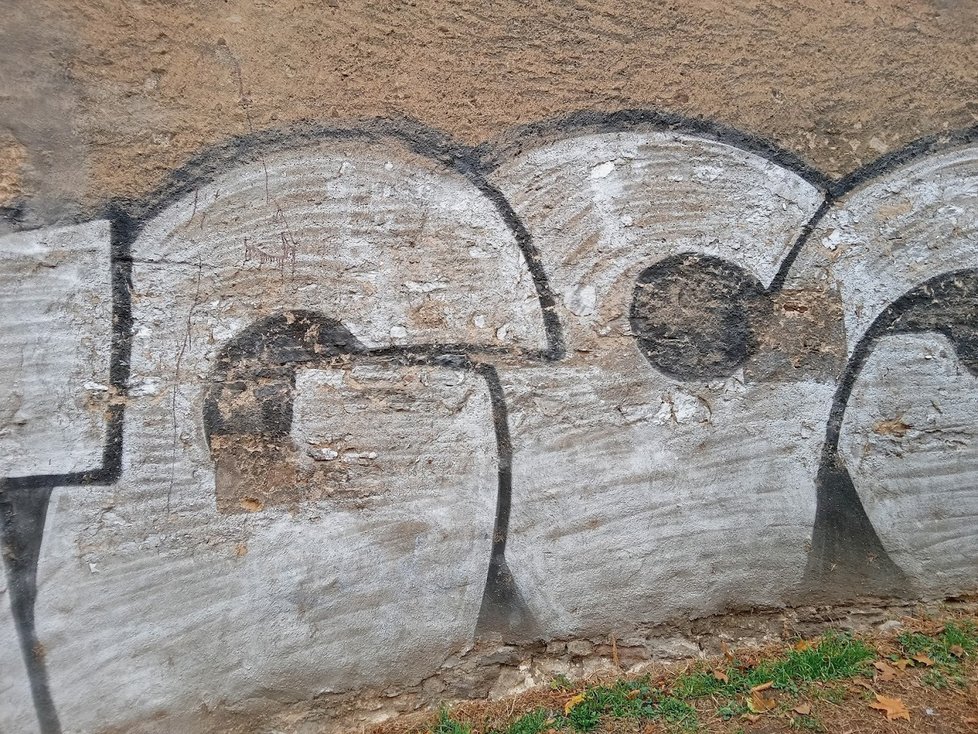Novoměstké hradby se zbavily ošklivých graffiti. Bohužel jen na chvíli