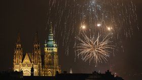 Praha vítá nový rok: Ohňostroj můžete sledovat živě na Blesk.cz