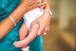 Novorozenec v Jablonci nad Nisou zemřel 9 hodin po porodu: Pochybili zaměstnanci nemocnice!