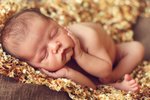 10 věcí, které vás u novorozence překvapí: Šišatá hlava, nepravidelný dech. Je to normální? 