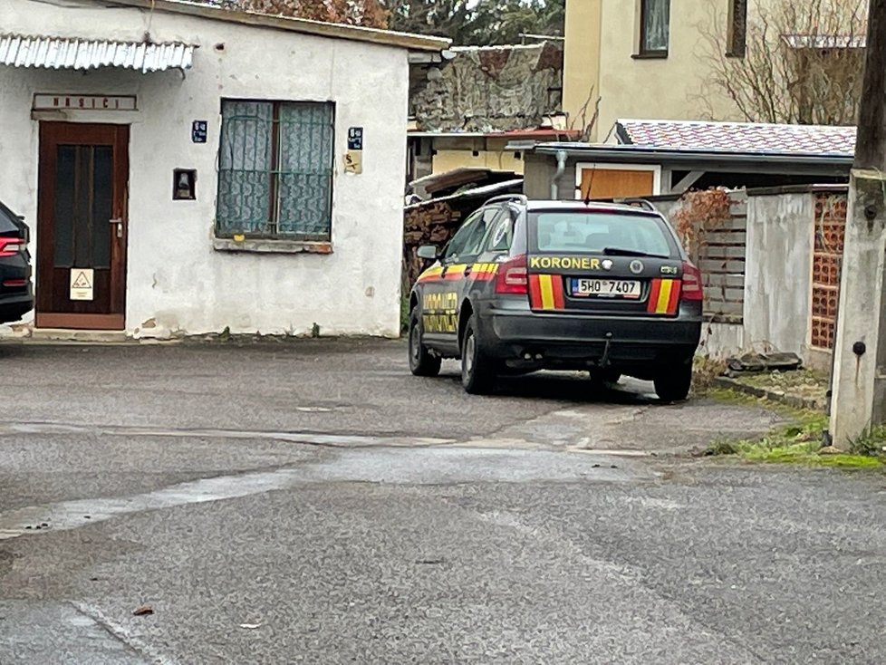 Žena přinesla na policejní služebnu mrtvého novorozence.