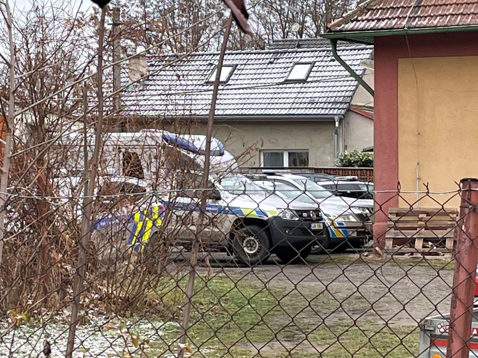 Žena přinesla na policejní služebnu mrtvého novorozence.