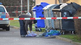 Vyšetřovatelé jsou na místě a provádějí ohledání místa.