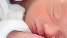 Nemocnice zlikvidují miliony krevních vzorků novorozenců.
