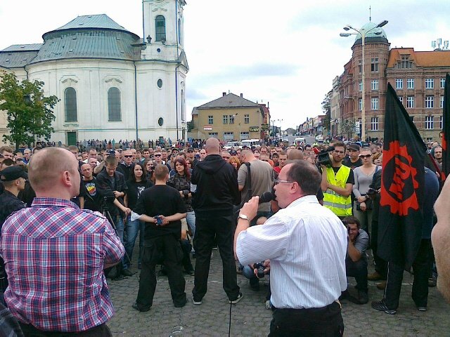 Na protestech promlouvá předseda DSSS Tomáš Vandas