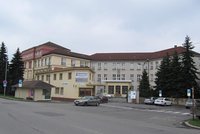 Olovo ve vodě v nemocnici: Rodičky a novorozence museli přestěhovat!