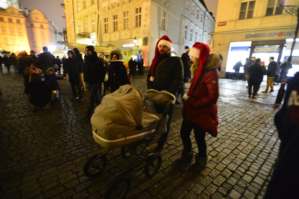 V ulicích Prahy je zatím jen minimum lidí