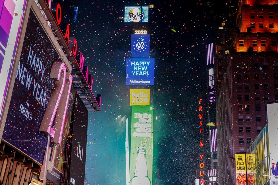 Novoroční oslavy v New Yorku na Times Square (1. 1. 2020)