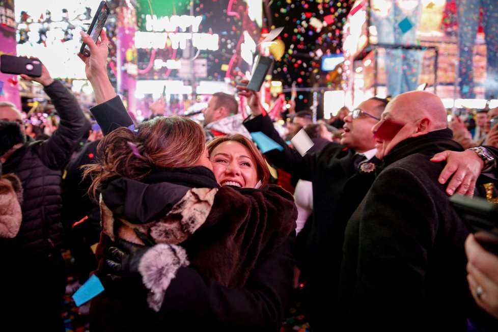 Novoroční oslavy v New Yorku na Times Square (1. 1. 2020)