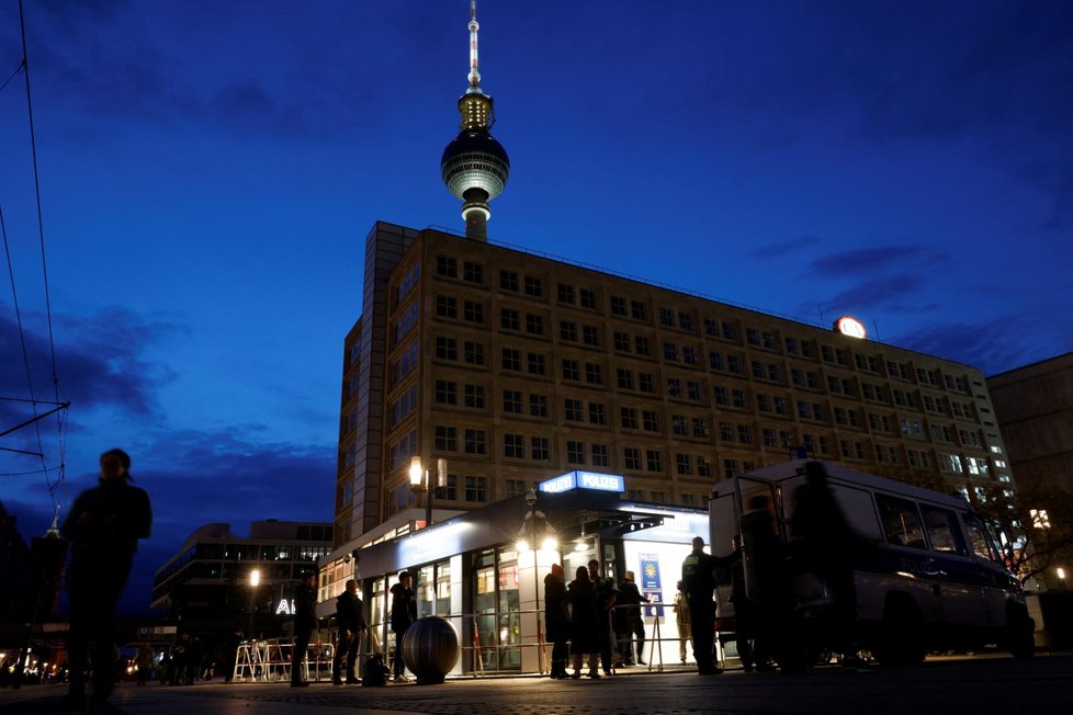 Alexanderplatz v Berlíně: Zákaz pyrotechniky.