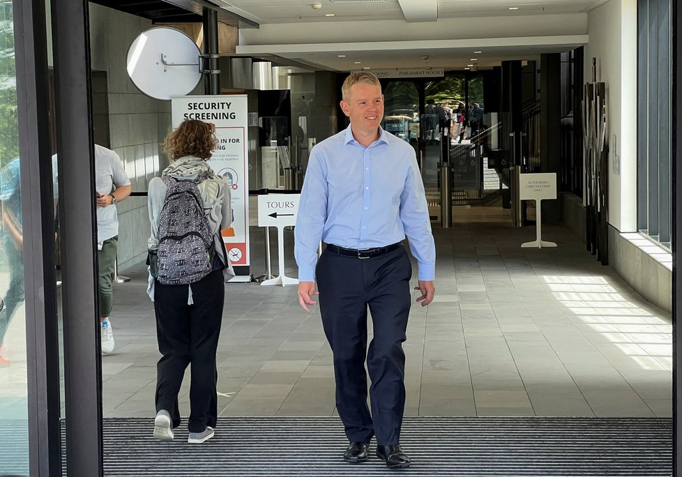 Jacindu Ardernovou v čele novozélandské vlády nahradí Chris Hipkins.