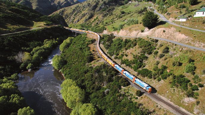 Novozélandská Taieri Gorge Railway