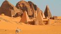 Egyptskými pyramidami byly inspirovány malé pyramidy v Núbii (dnes území Súdánu). Stavěly se v době kušitských království jako pomníky panovníkům. V celé Núbii se našlo více než 200 těchto pyramid vysokých od 6 do 30 metrů.