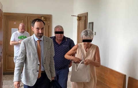 Láska málem až za hrob! Naděžda (57) za pokus o vraždu dostala 6 let. Pobodaný manžel (65) se jí zastal