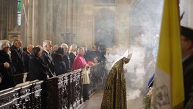Pohřeb kardinála Dominika Duky: Apoštolský nuncius Jean Thaddeus Okolo (15.11.2025)