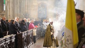 Pohřeb kardinála Dominika Duky: Apoštolský nuncius Jean Thaddeus Okolo (15.11.2025)