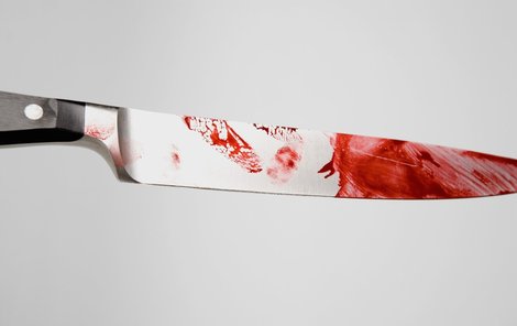 Nůž, kterým chtěl partnerku zavraždit.