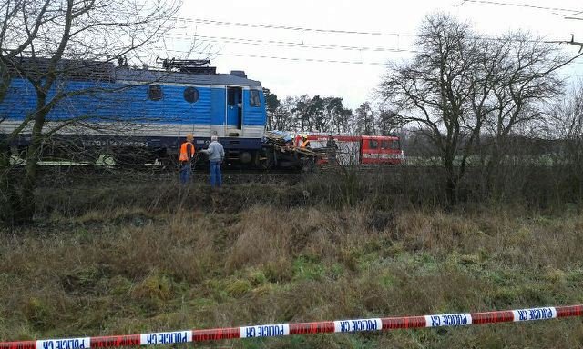 Další kamion se srazil s vlakem v Kostomlatech nad Labem.
