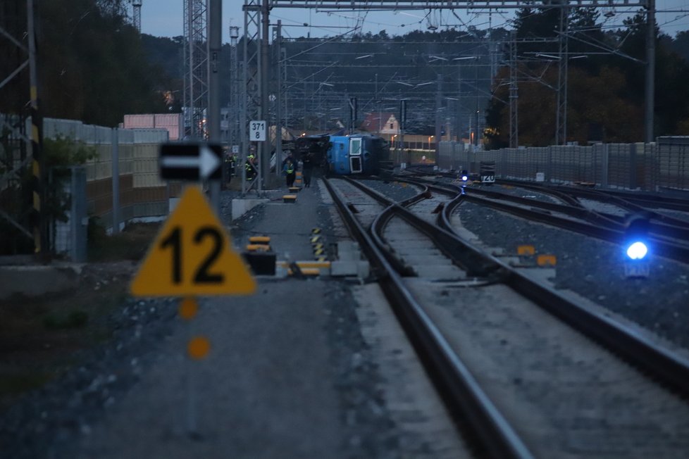 Na koridoru v Poříčanech havaroval nákladní vlak