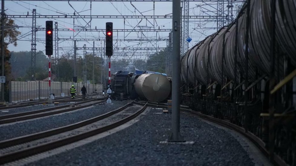 Na koridoru v Poříčanech havaroval nákladní vlak.