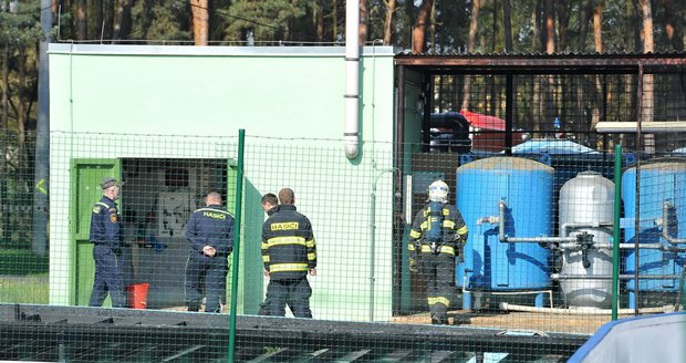 Sebevražda na koupališti v Nýřanech: Správce se úmyslně otrávil chlórem