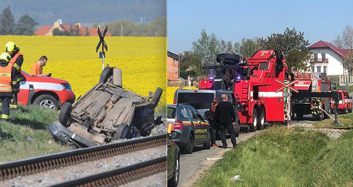 Při srážce auta s vlakem u Nýřan na Plzeňsku zemřeli čtyři lidé.