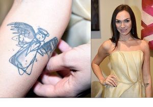 Kamila Nývltová ukázala předělané tetování.