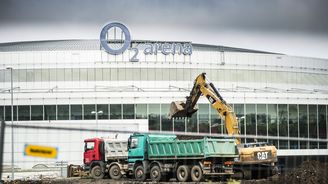 Na parkoviště u O2 areny vjely bagry. Investor Pražák začíná první developerský projekt 