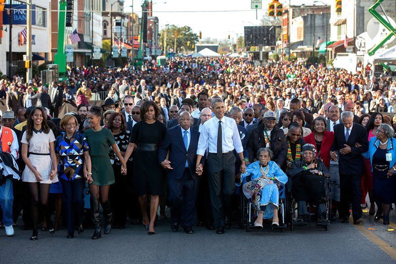 Osm let ve funkci prezidenta USA. Barack Obama v momentech zachycených fotografem Bílého domu.