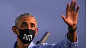 Exprezident Barack Obama podporuje svého bývalého viceprezidenta Joe Bidena.