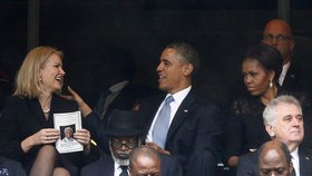 Prezident Obama koketoval s dánskou prmiérkou Helle Thorning-Schmidt. Michelle dělala kyselé obličeje