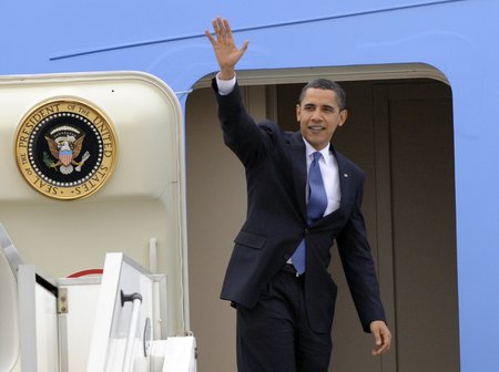 Barack Obama těsně před odletem z Prahy