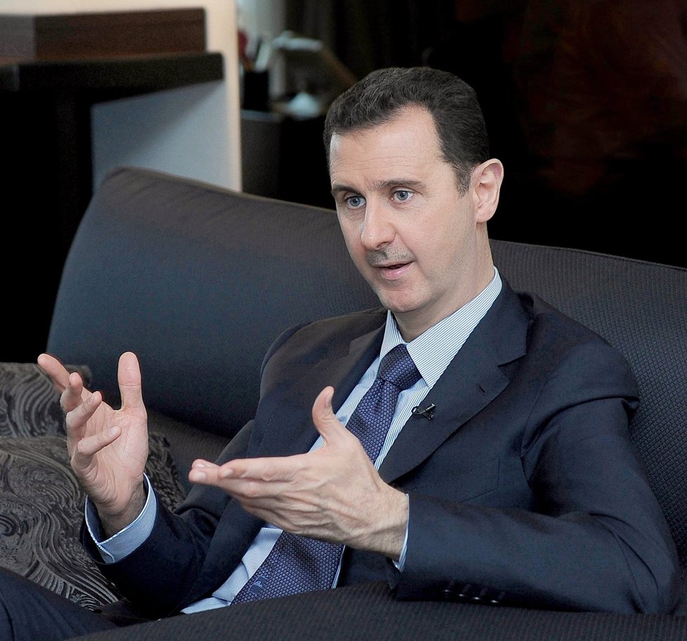 Asad přiznal, že má Sýrie chemické zbraně. Zbaví se jich v rozmezí jednoho roku.