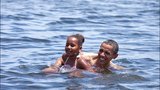 Obama se koupal na Floridě, aby přilákal turisty 
