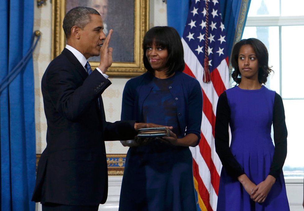 Starší dcera Baracka Obamy Malia, klidně oblékne šaty z konfekce obchodního řetezce H