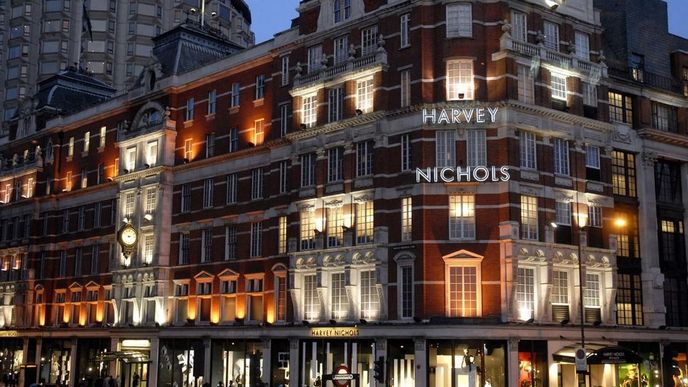 Obchodní dům Harvey Nichols v londýnské čtvrti Knightsbridge