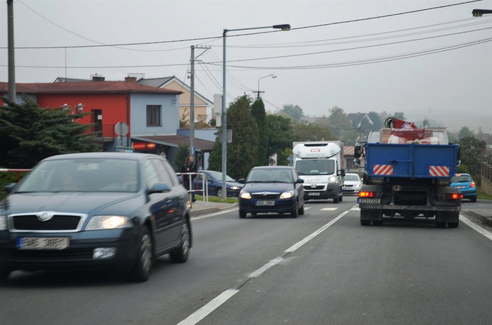 Kremlíkův předchůdce Dan Ťok (za ANO) jim loni slíbil, že samosprávy budou moci vybrat úseky, na kterých bude zavedeno nulové mýtné.