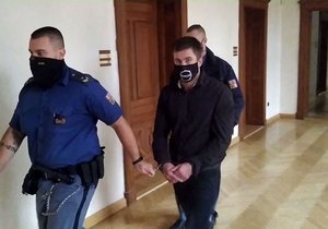 Dominik Opatřil (30) půjde za zběsilou jízdu Brnem s policisty v zádech na pět let do vězení. Rozsudek je pravomocný.