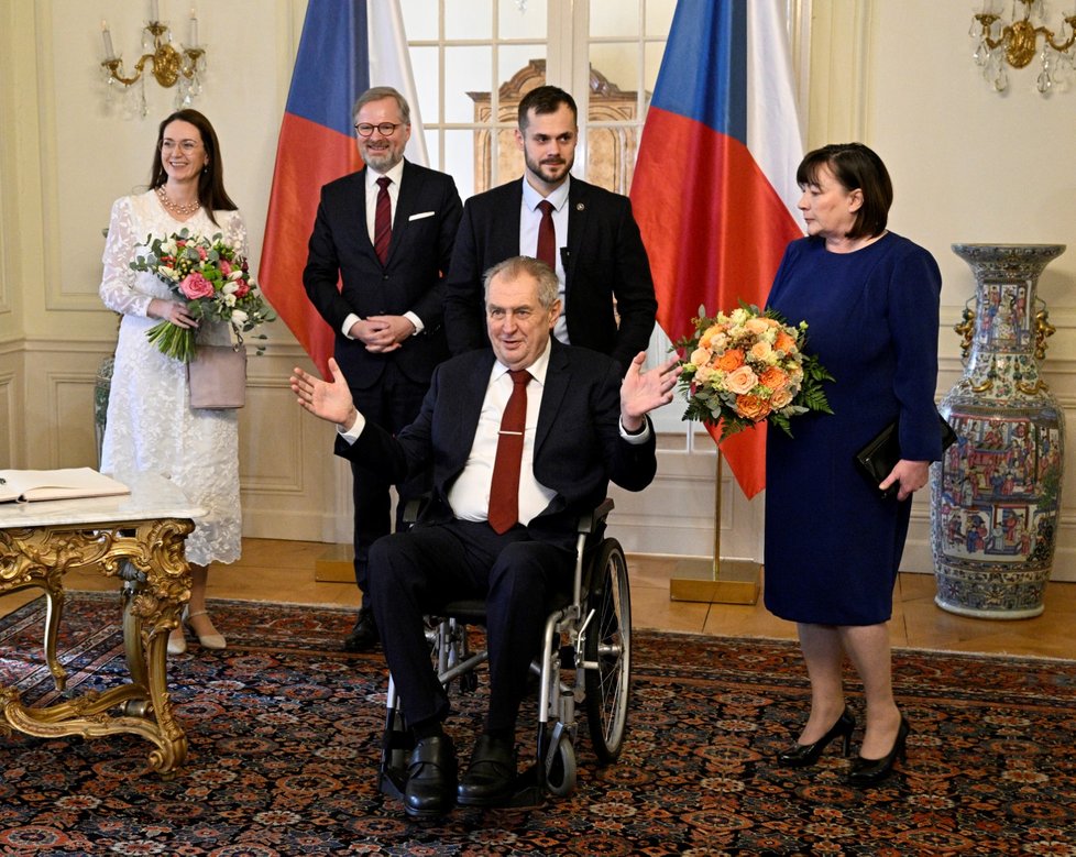 Poslední novoroční oběd prezidenta Miloš Zemana s premiérem a jeho manželkou: Zeman přivítal na zámku v Lánech premiéra Petra Fialu (ODS) s manželkou Janou (2.1.2023)