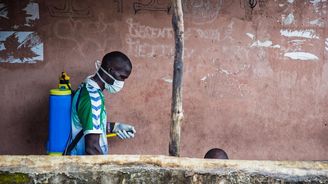 Ebola se stále šíří. Má už téměř tři tisícovky obětí